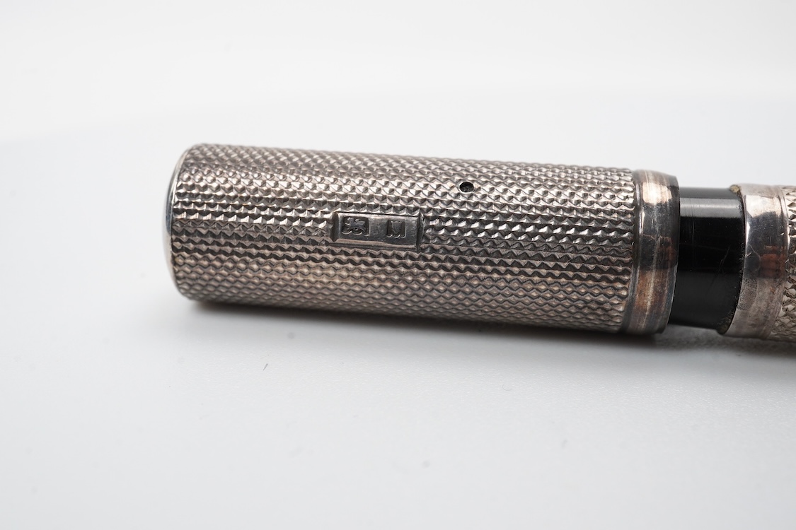 A Waterman FDW No.42.5 safety pen in silver in fine barley pattern with 14ct. gold manifold nib